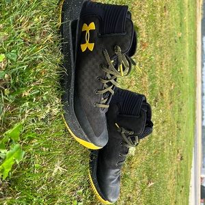 SC Black and Yellow basket ball